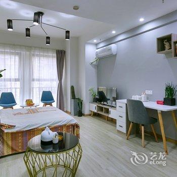 成都刹那惊艳公寓酒店提供图片