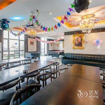 重庆林大大别墅轰趴(16号店)酒店提供图片