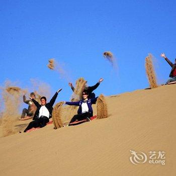 敦煌骆驼刺沙漠露营基地酒店提供图片