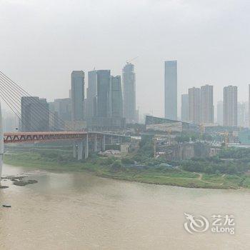 重庆解放碑洪崖洞北欧风江景公寓\江畔酒店提供图片