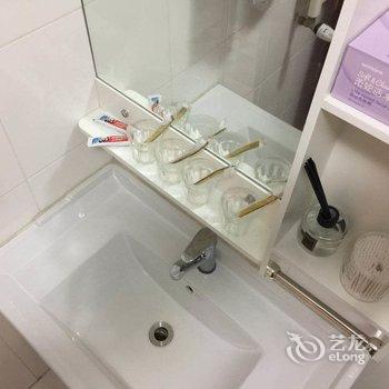 青岛foryou轻松的小马哥公寓酒店提供图片