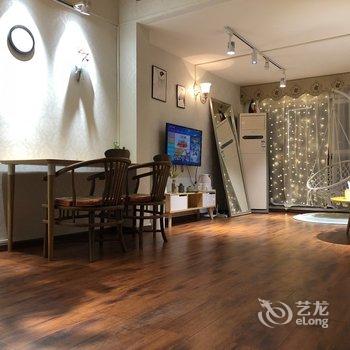 重庆白日梦家民宿酒店提供图片