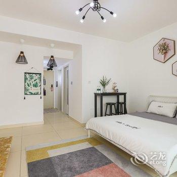 成都相信明天会更好公寓酒店提供图片