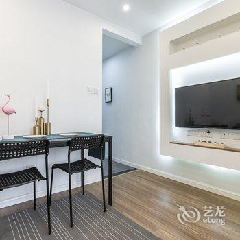 上海FitRoom-小艾公寓(秀山路分店)酒店提供图片