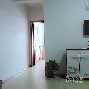 青岛董忠兰公寓(烟台前村分店)酒店提供图片