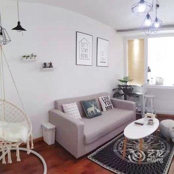 重庆［勿舍民宿］黄黄酒店提供图片