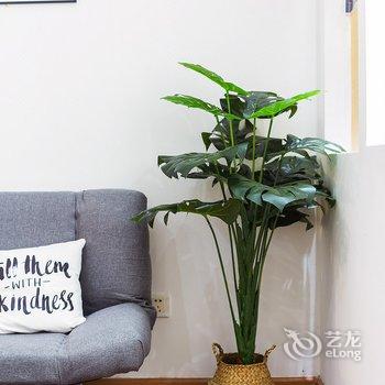 重庆［勿舍民宿］黄黄酒店提供图片