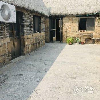 威海东楮岛海草房—楮岛小筑渔家乐特色民宿酒店提供图片