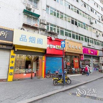 杭州榴莲先生芒果小姐普通公寓(观巷分店)酒店提供图片