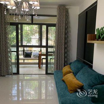 南宁晏◎梧桐树下公寓(2号店)酒店提供图片