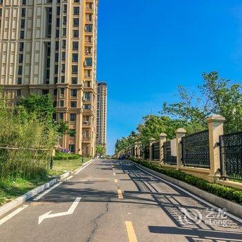青岛期个小熊公寓(银沙滩路分店)酒店提供图片
