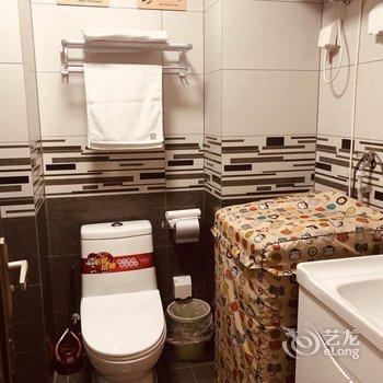青岛会游泳的大熊猫公寓酒店提供图片