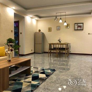西安媛媛湖畔公寓酒店提供图片