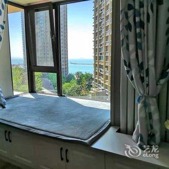 青岛会游泳的大熊猫公寓酒店提供图片