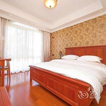 青岛三餐四季别墅(14号店)酒店提供图片