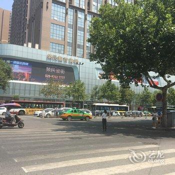 通往幸福的门公寓(西安3号店)酒店提供图片