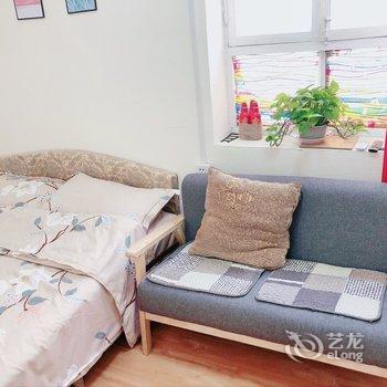青岛晴蓝水咖公寓(武昌路分店)酒店提供图片