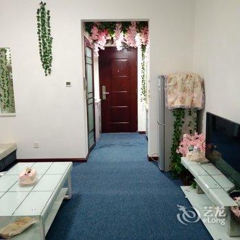 西安爱在旅途樱花树浪漫小屋公寓酒店提供图片