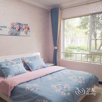 成都希希小宅公寓(6号店)酒店提供图片