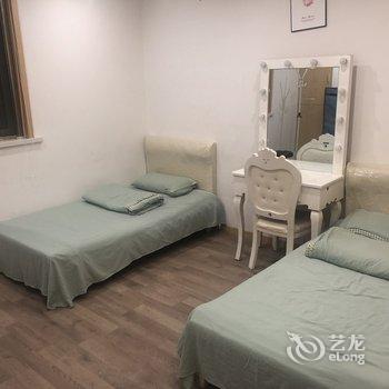 上海快乐的小屋酒店提供图片