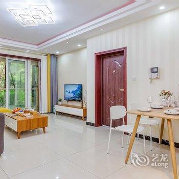 成都希希小宅公寓(6号店)酒店提供图片