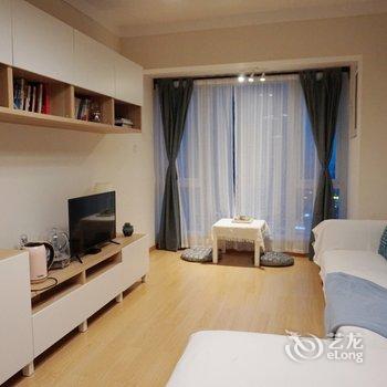 重庆瑜伽老师小鱼的家公寓酒店提供图片