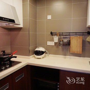 重庆瑜伽老师小鱼的家公寓酒店提供图片