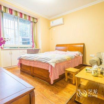 成都蓝蓝的小屋-周霞(2号店)酒店提供图片