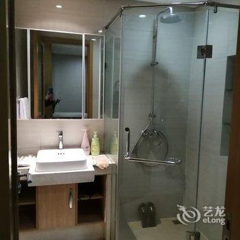 青岛金茂湾全海景套二双厅公寓酒店提供图片