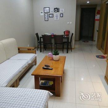 青岛金茂湾全海景套二双厅公寓酒店提供图片