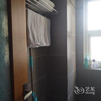 青岛李姐民宿(东岳中路分店)酒店提供图片