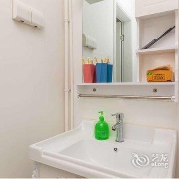 上海超级大飞机公寓(11号店)酒店提供图片