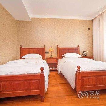 青岛三餐四季别墅(14号店)酒店提供图片