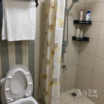 青岛精装新房北欧实木家具公寓酒店提供图片