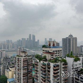 重庆睡在夜景里的小屋酒店提供图片