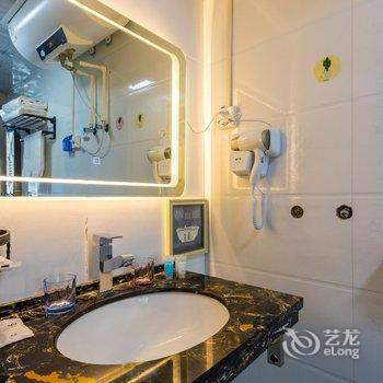 浪漫主题公寓(普丰路分店)酒店提供图片