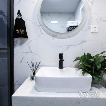 上海后来居上精品公寓(康达路分店)酒店提供图片