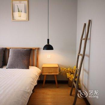 重庆江屿城江景民宿(7号店)酒店提供图片