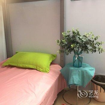 成都白马(标价是单人/晚价格)公寓(4号店)酒店提供图片