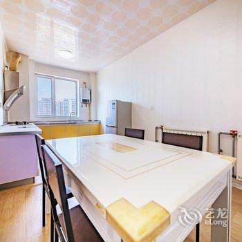 青岛谁家民宿(秦岭路分店)酒店提供图片