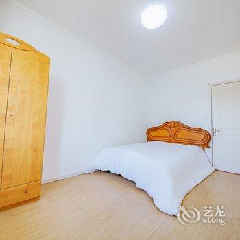 青岛谁家民宿(秦岭路分店)酒店提供图片