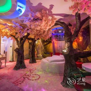 成都特色主题公寓(22号店)酒店提供图片