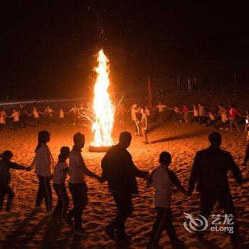 敦煌骆驼刺沙漠露营基地酒店提供图片