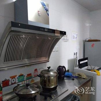青岛红尘雨公寓(2号店)酒店提供图片