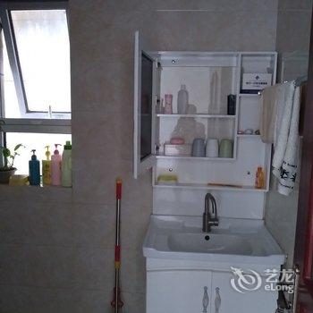 青岛红尘雨公寓(2号店)酒店提供图片