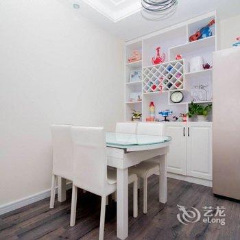 青岛路在脚下公寓酒店提供图片