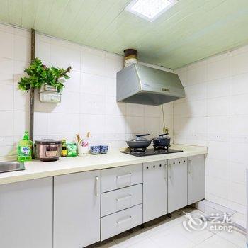 重庆等花开小窝公寓(下纯阳洞街分店)酒店提供图片