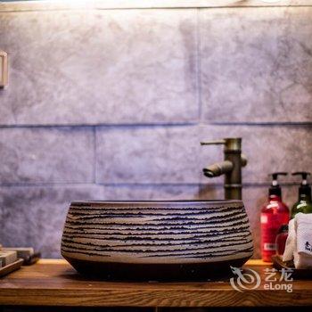 普者黑叁涧庭院民宿酒店提供图片