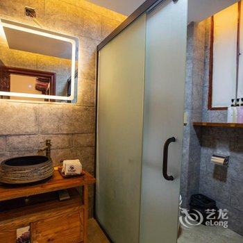 普者黑叁涧庭院民宿酒店提供图片