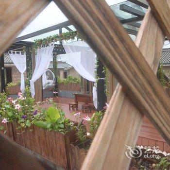 普者黑叁涧庭院民宿酒店提供图片